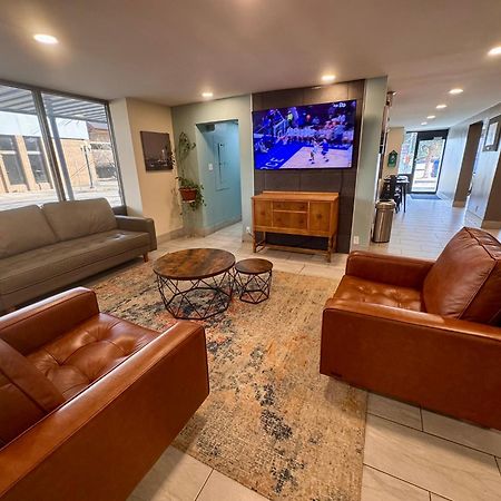 Super 8 By Wyndham Great Falls City Center Exteriör bild