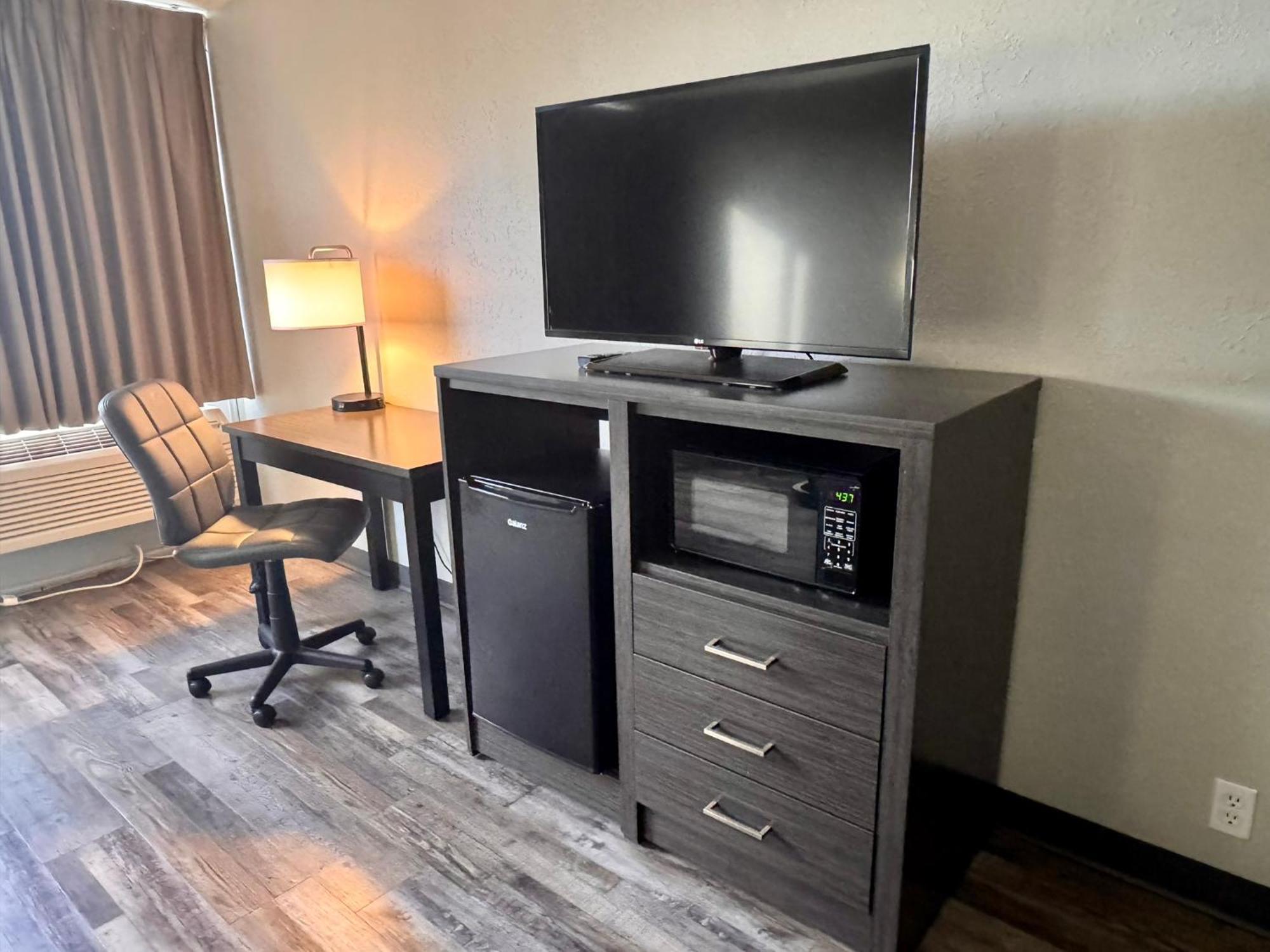 Super 8 By Wyndham Great Falls City Center Exteriör bild