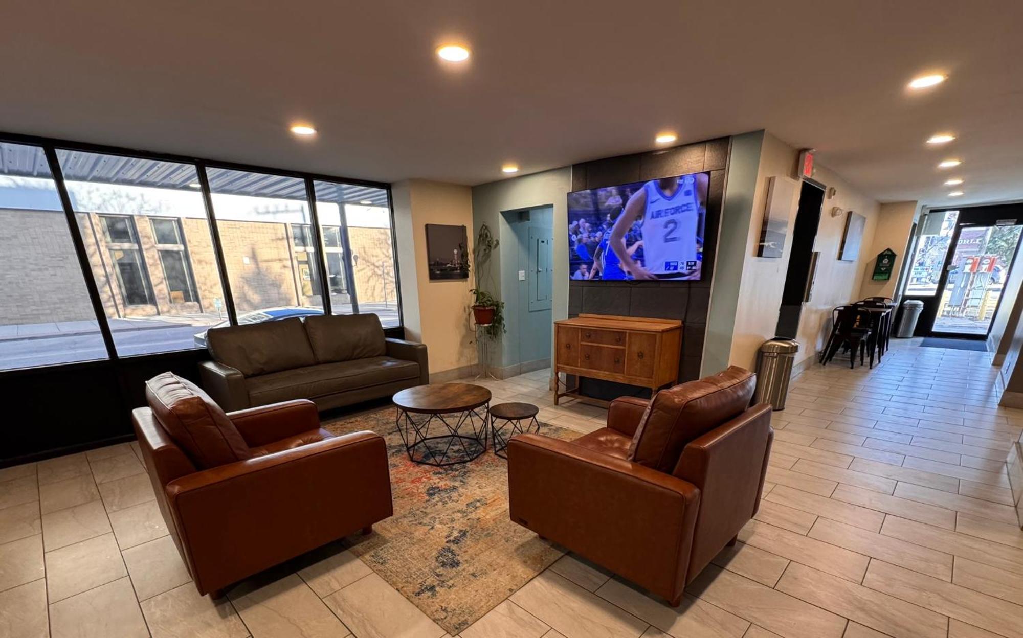 Super 8 By Wyndham Great Falls City Center Exteriör bild